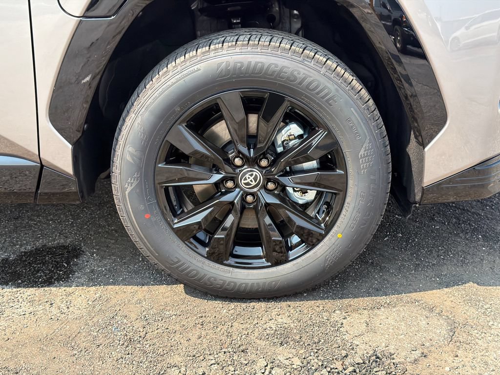 New 2026 Toyota RAV4 SE w/ Convenience Package AWD/4WD image 13