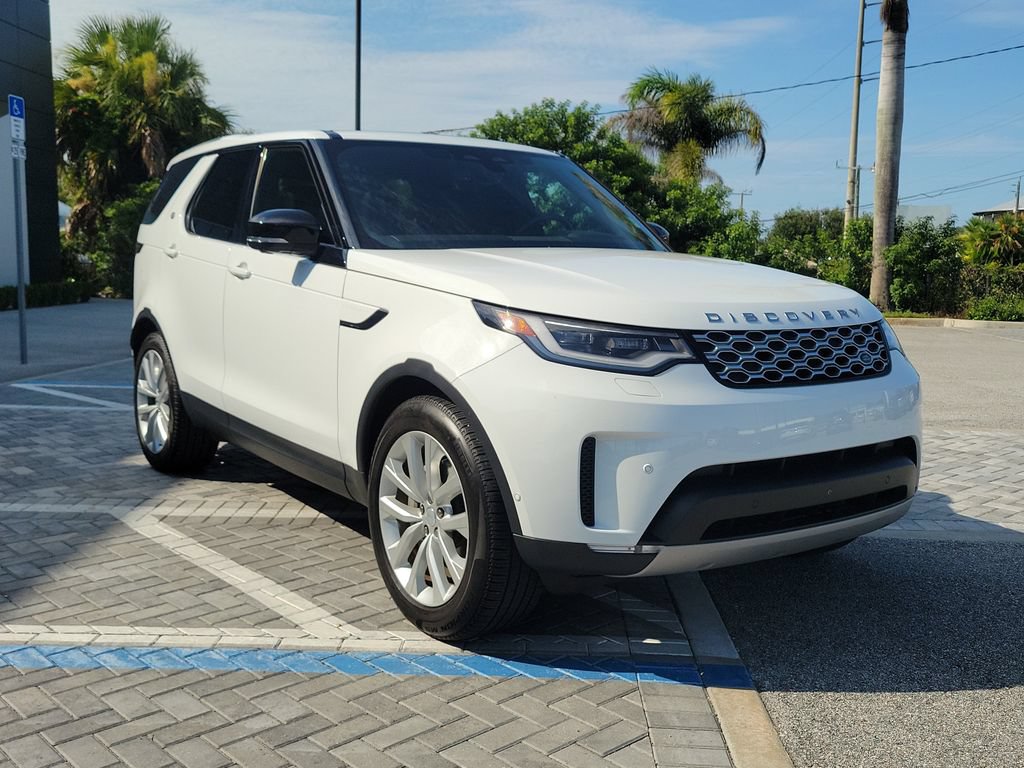 Certified 2025 Land Rover Discovery S AWD/4WD image 7