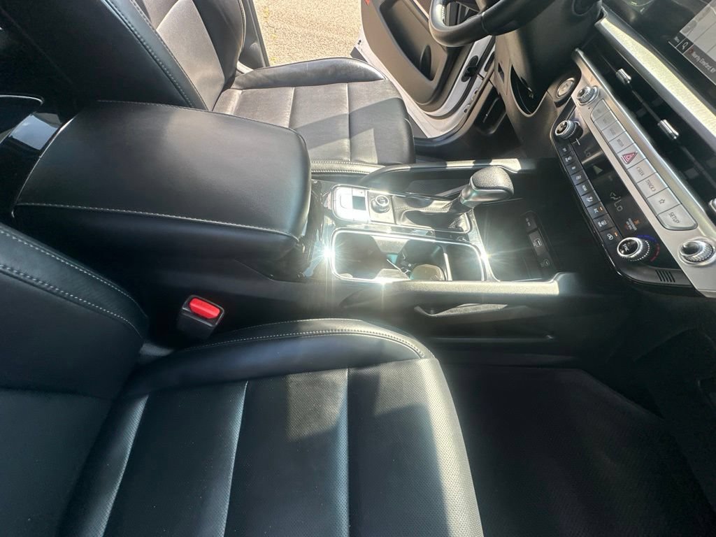 Used 2024 Kia Telluride LX AWD/4WD image 37