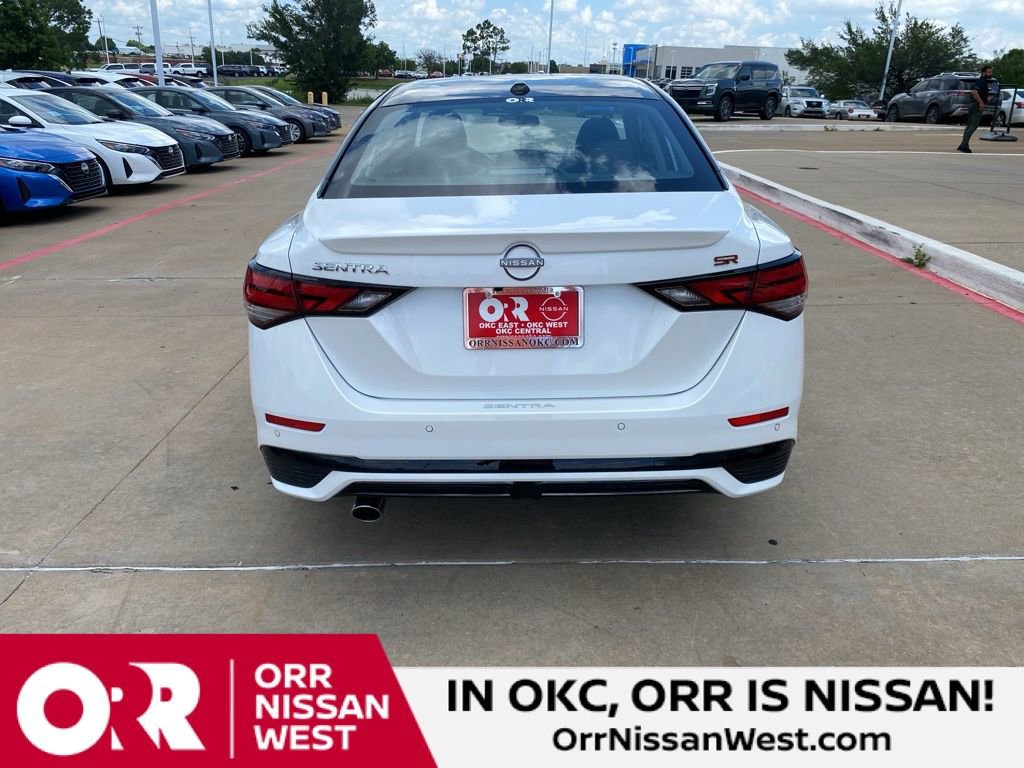 New 2025 Nissan Sentra SR w/ SR Premium Package FWD image 4
