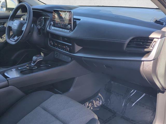 Used 2026 Nissan Rogue SV FWD image 21