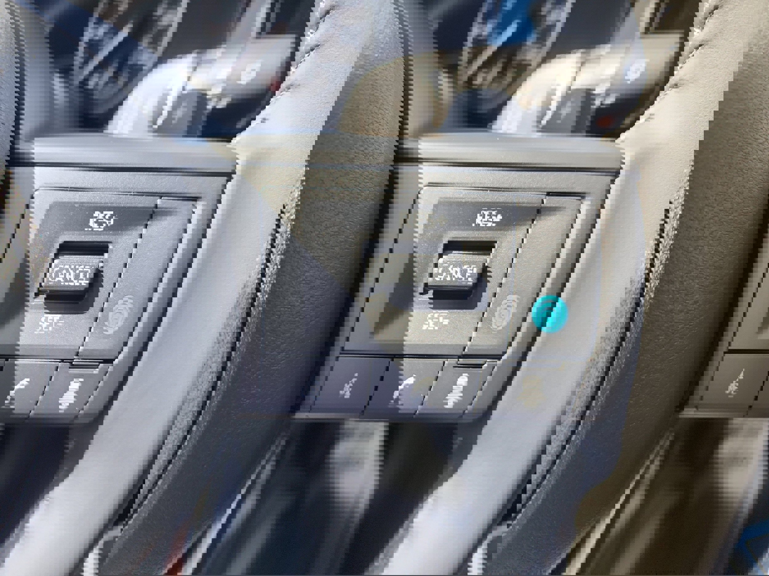 New 2025 Nissan Pathfinder SV image 18