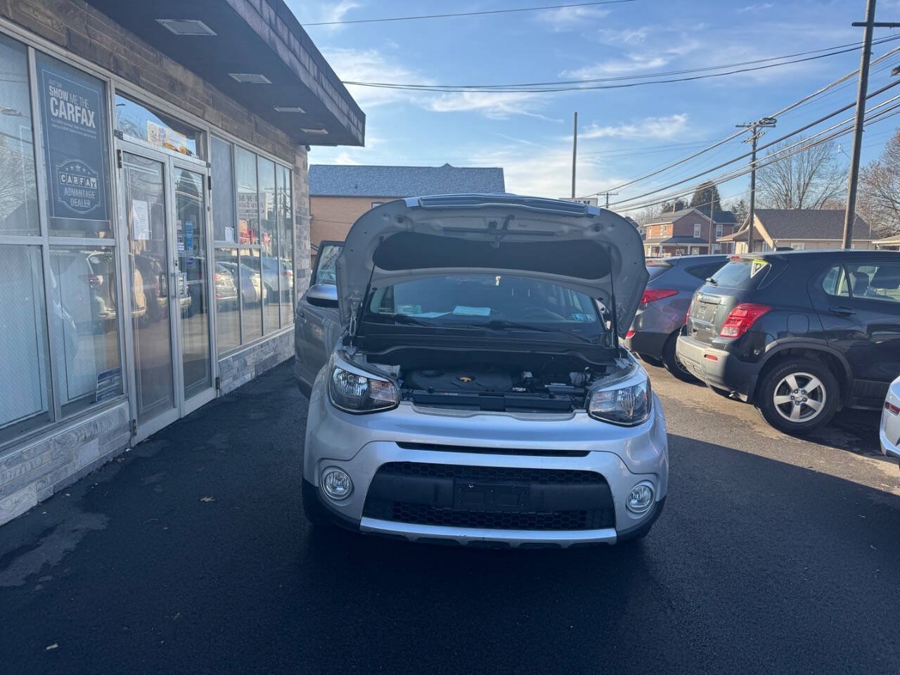 Used 2017 Kia Soul + FWD image 8