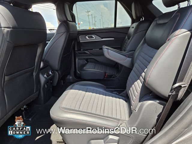 Used 2025 Ford Explorer ST-Line w/ Premium Package RWD image 6