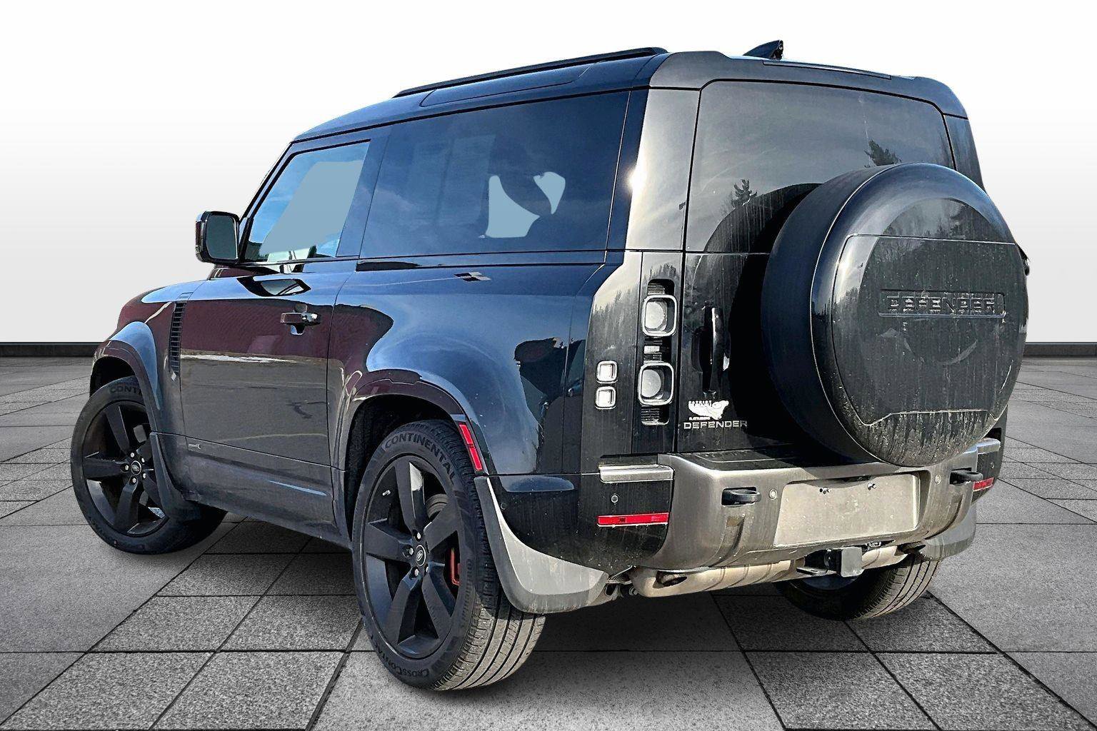 Used 2021 Land Rover Defender 90 X image 2