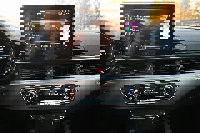 Used 2022 Audi A4 2.0T Premium Plus image 33