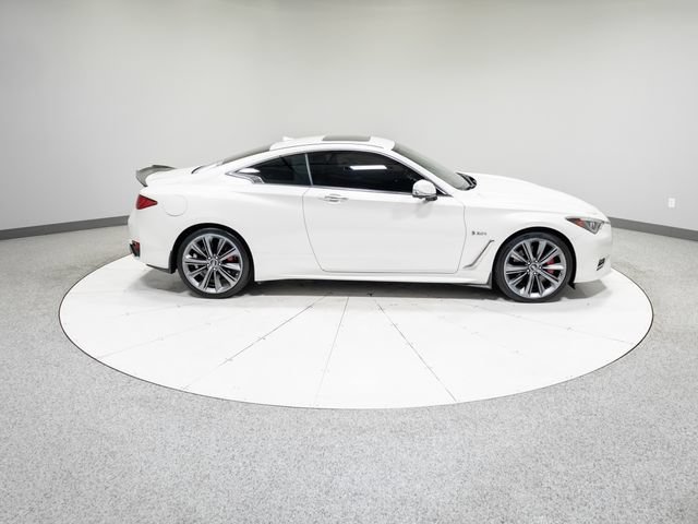 Used 2018 INFINITI Q60 Red Sport 400 w/ Pro Active Package AWD/4WD image 7