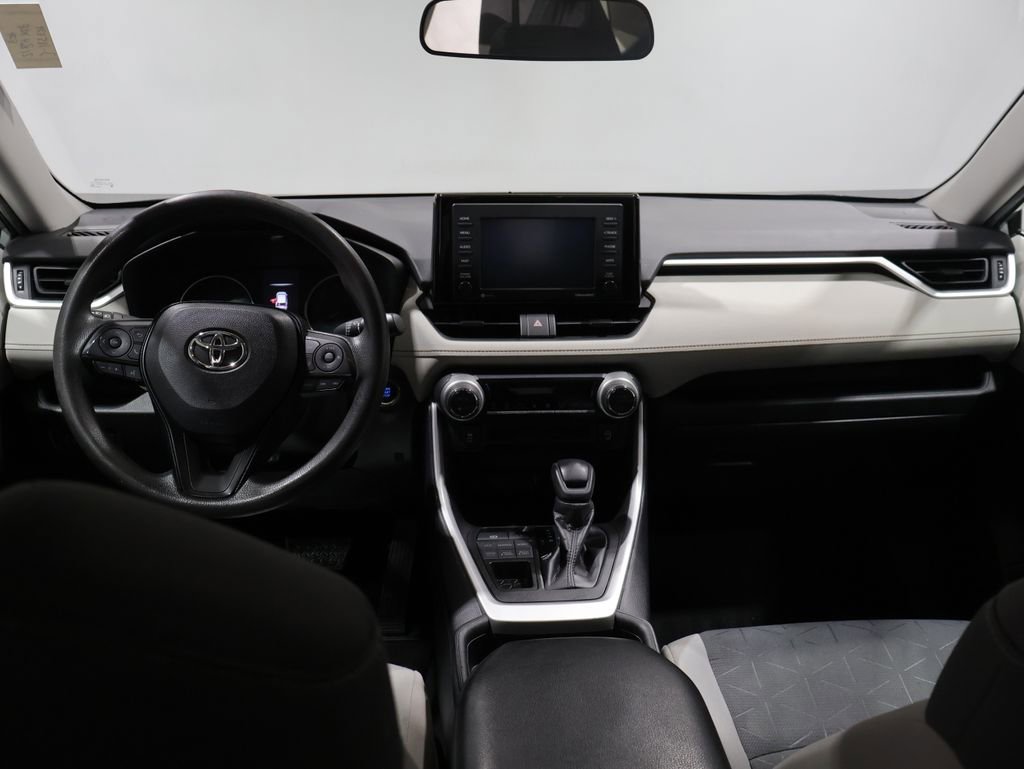 Used 2021 Toyota RAV4 XLE w/ Carpet Mat Package (TMS) AWD/4WD image 15