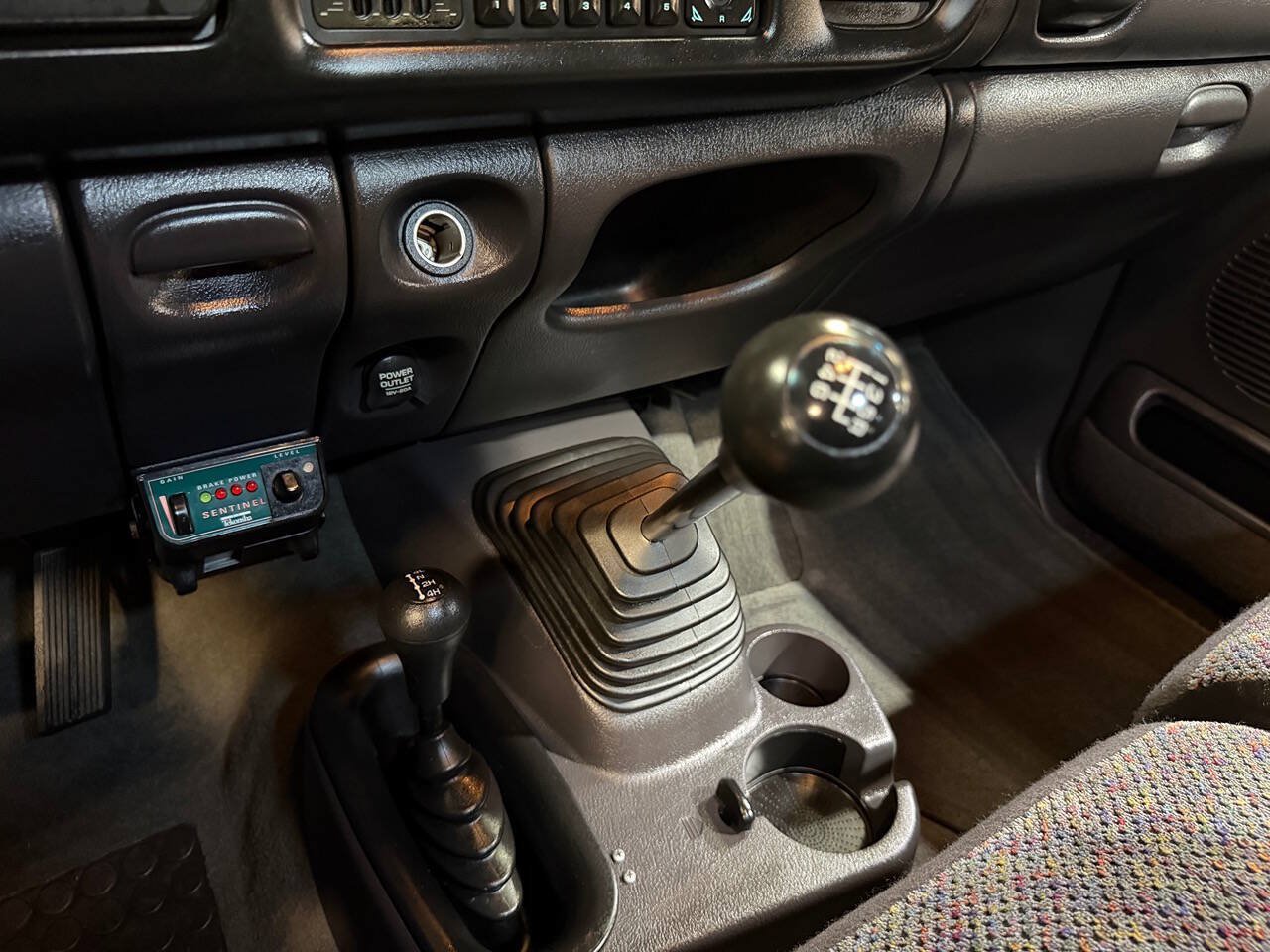 Used 2001 Dodge Ram 2500 Truck 4x4 Quad Cab image 17