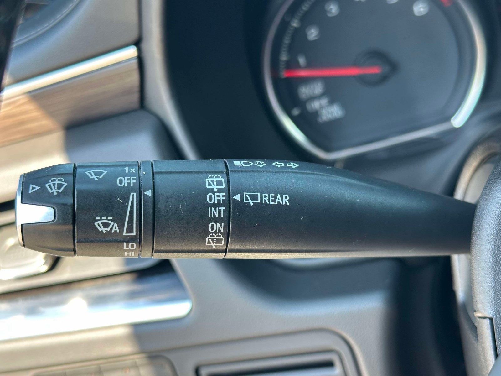 Used 2021 Chevrolet Tahoe LT AWD/4WD image 16