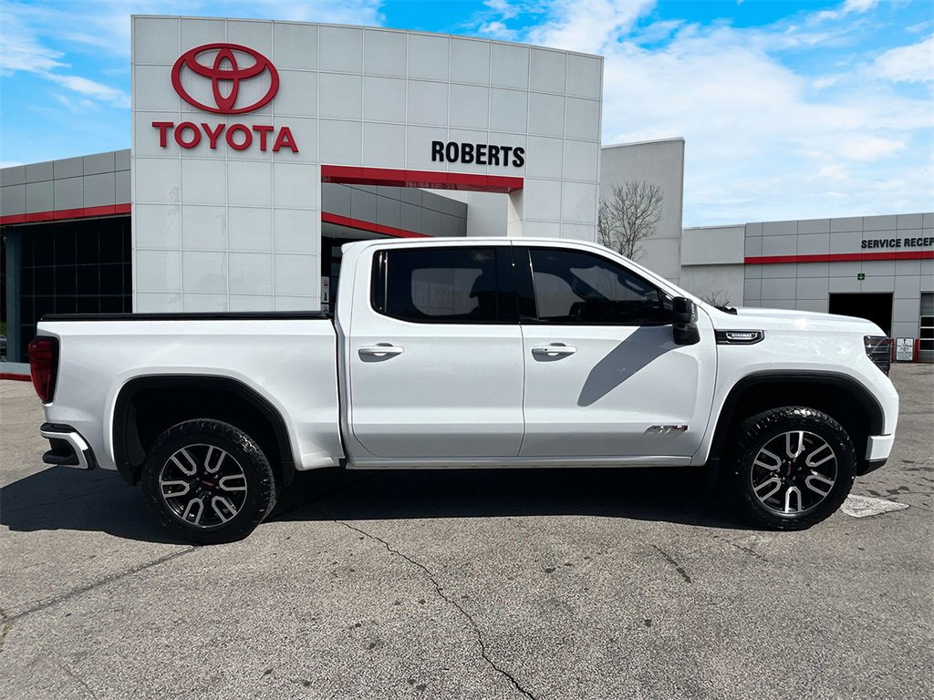 Used 2023 GMC Sierra 1500 AT4 w/ AT4 Preferred Package image 8