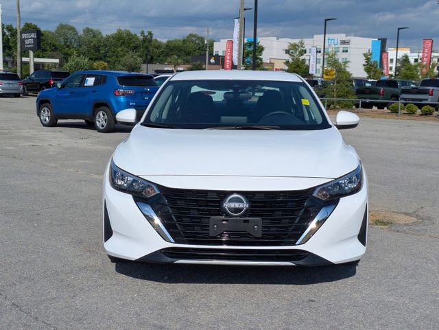 Used 2025 Nissan Sentra SV FWD image 8