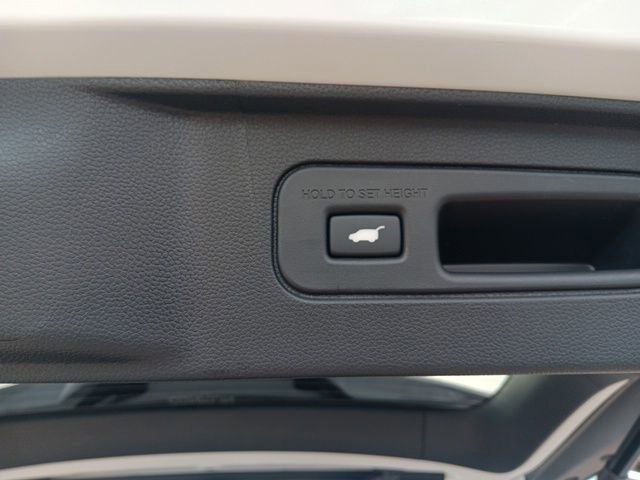 New 2025 Honda Pilot Black Edition image 38