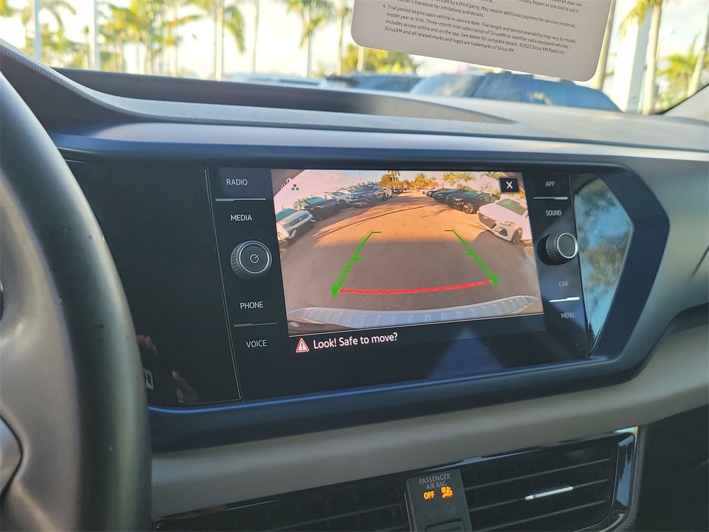 Certified 2023 Volkswagen Taos SE w/ Black Wheel Package image 22