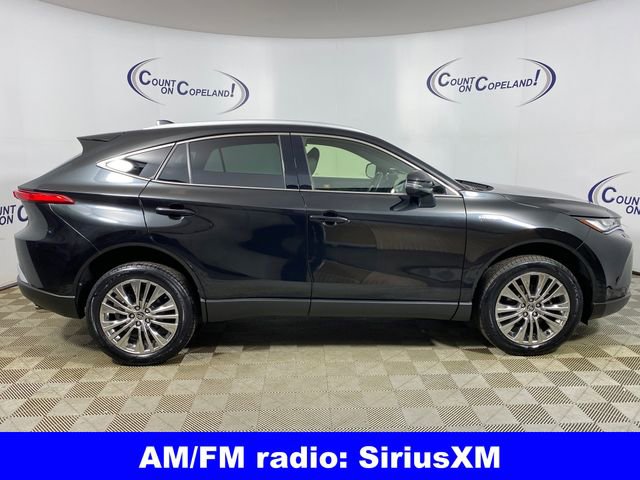 Used 2021 Toyota Venza XLE w/ Softex Package image 8