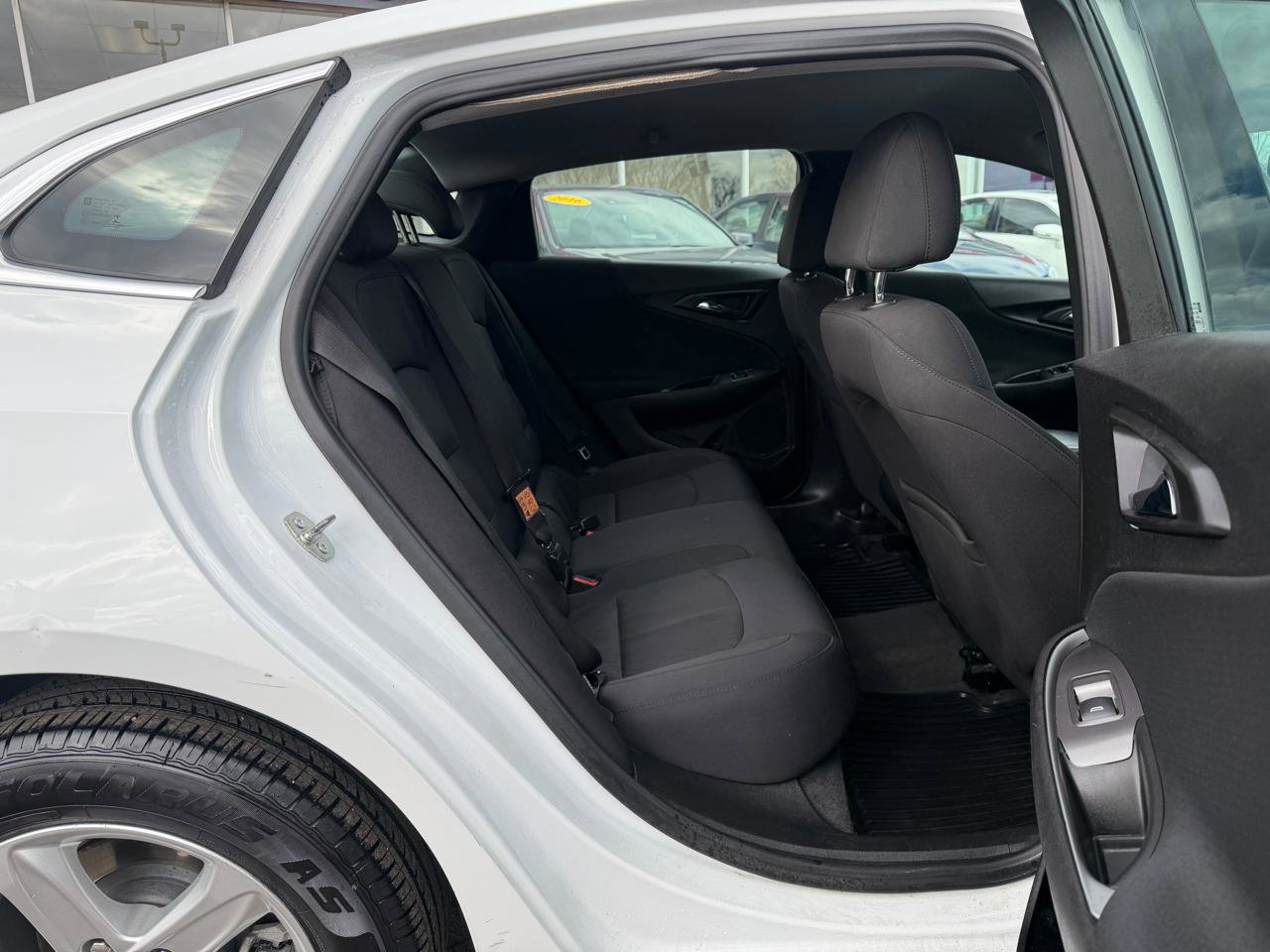 Used 2023 Chevrolet Malibu LS FWD image 13