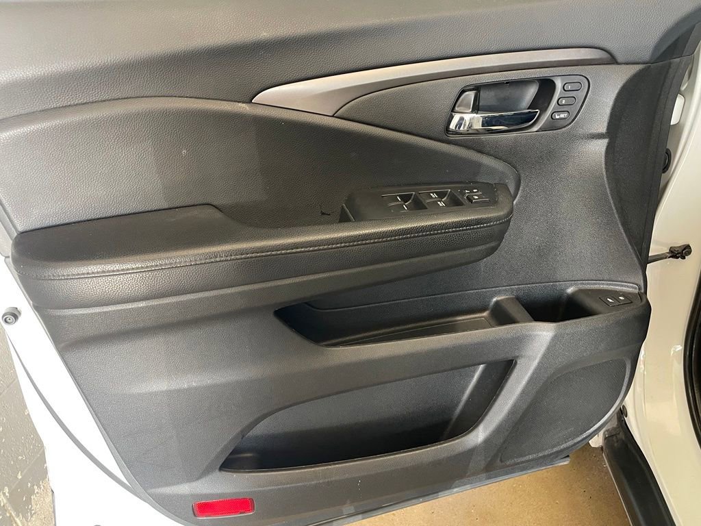 Used 2020 Honda Passport EX-L image 9