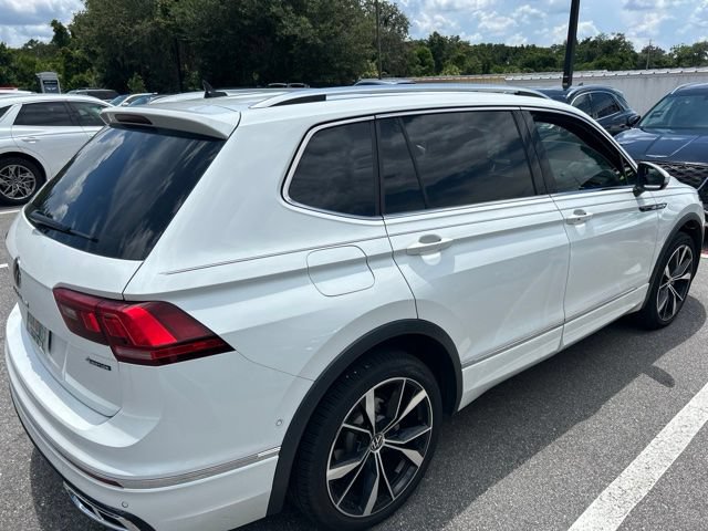 Used 2024 Volkswagen Tiguan SEL R-Line AWD/4WD image 4