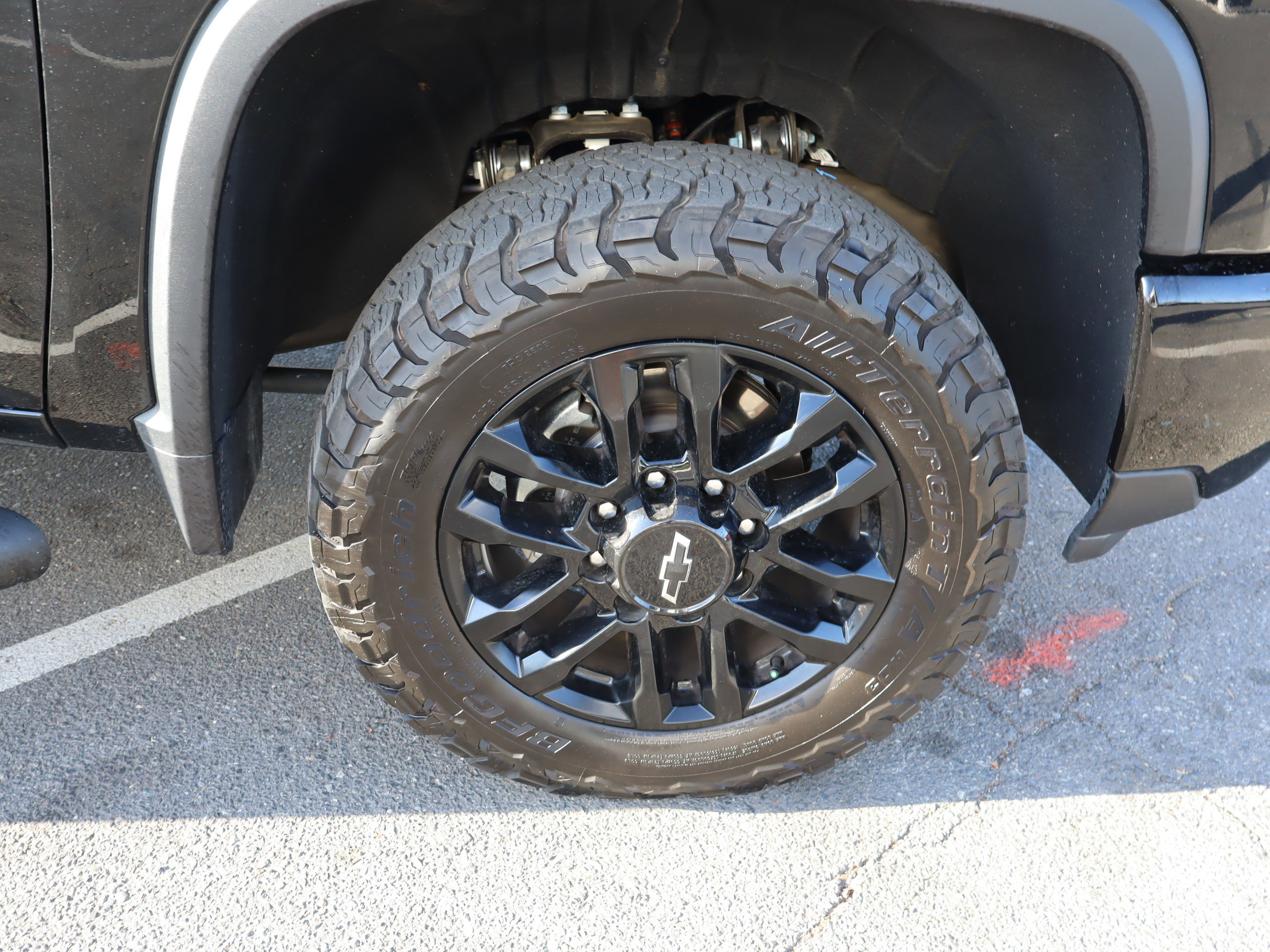 Used 2025 Chevrolet Silverado 2500 LTZ w/ LTZ Plus Package AWD/4WD image 38