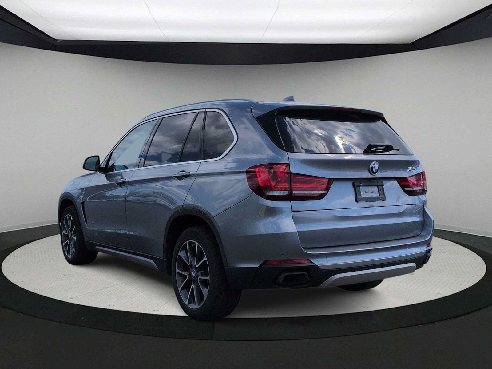 Used 2018 BMW X5 xDrive50i AWD/4WD image 6