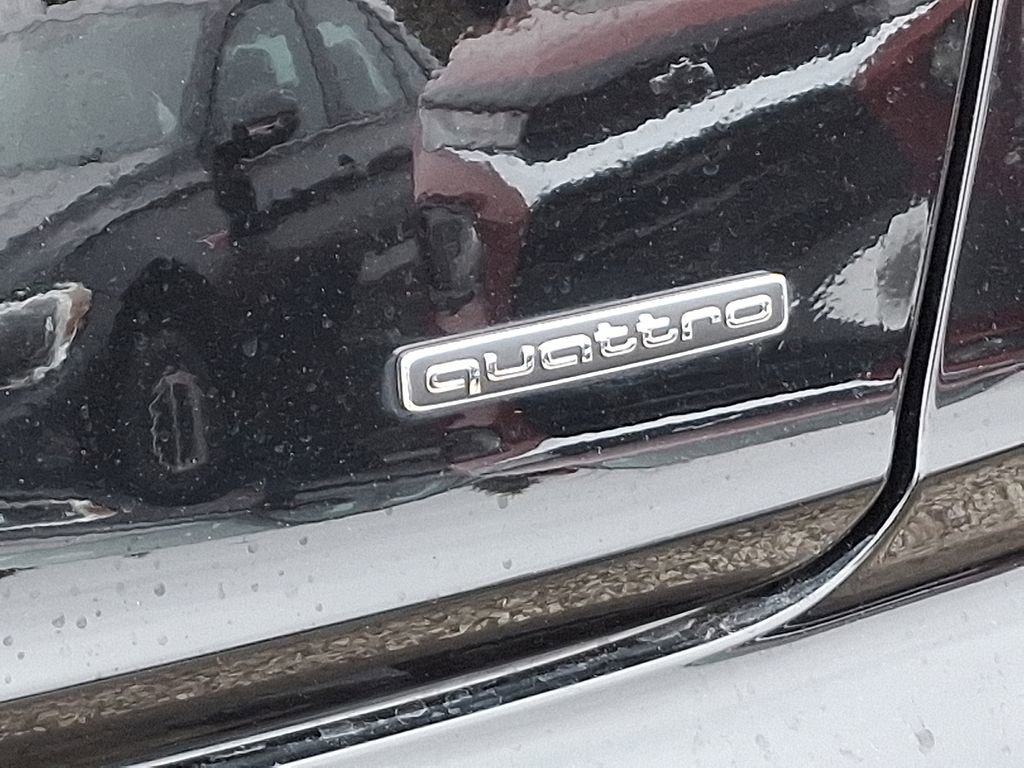 Used 2023 Audi A8 L 3.0T w/ Comfort Plus Package image 34