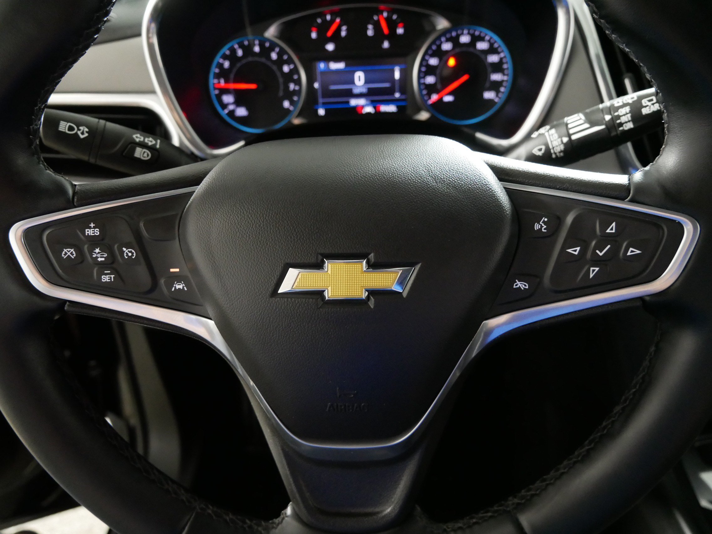 Used 2023 Chevrolet Equinox LT AWD/4WD image 25