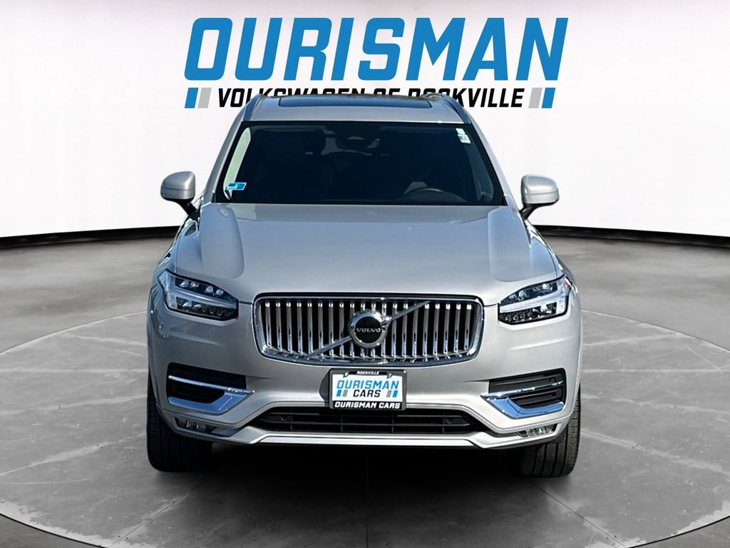 Used 2025 Volvo XC90 B5 Core AWD/4WD image 8