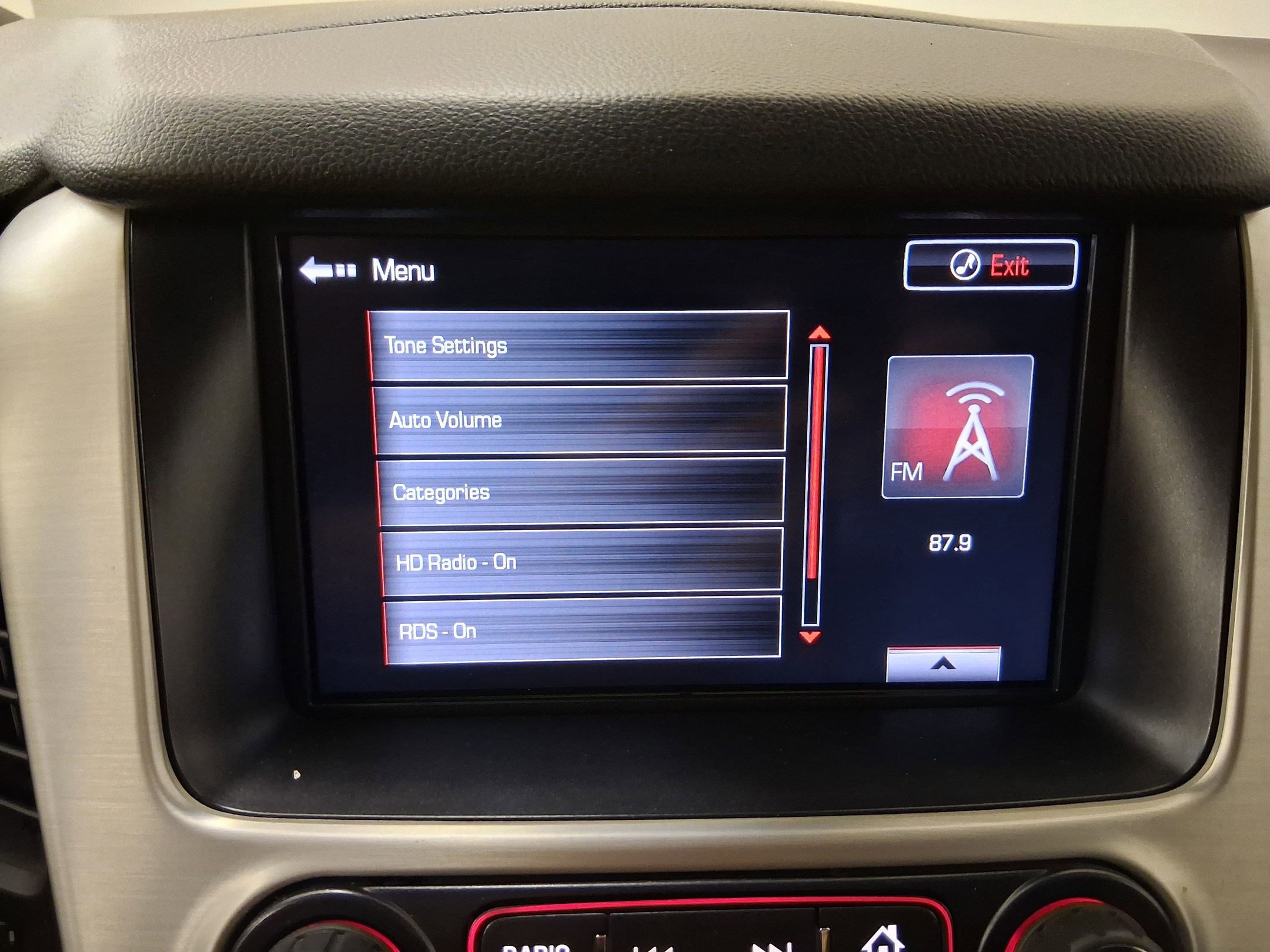 Used 2016 GMC Yukon SLT w/ Open Road Package image 26