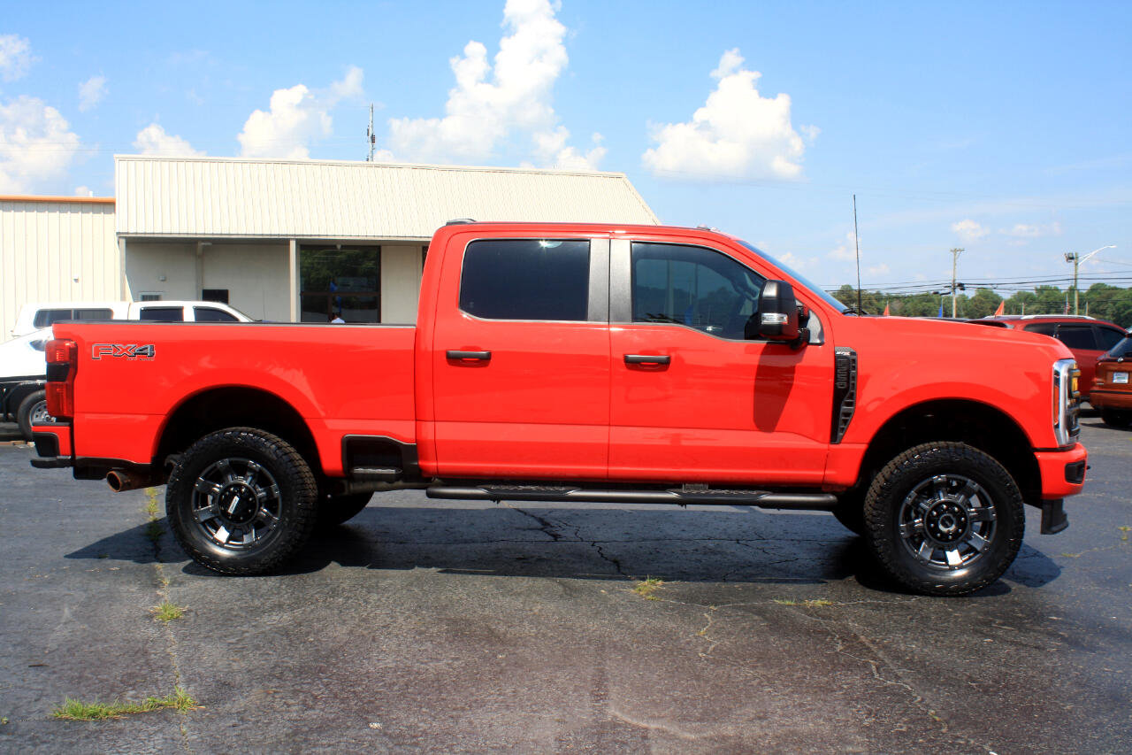 Used 2023 Ford F250 XL w/ STX Appearance Package image 3