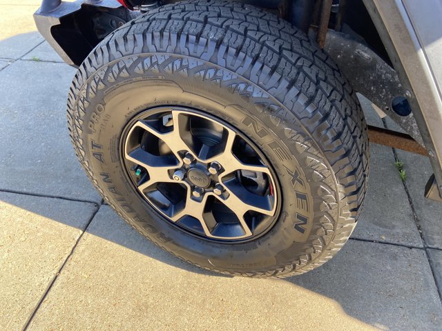 Used 2018 Jeep Wrangler Unlimited Rubicon image 25