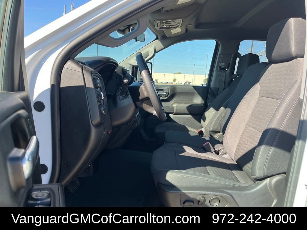 Used 2025 Chevrolet Silverado 2500 Custom w/ Custom Convenience Package image 9