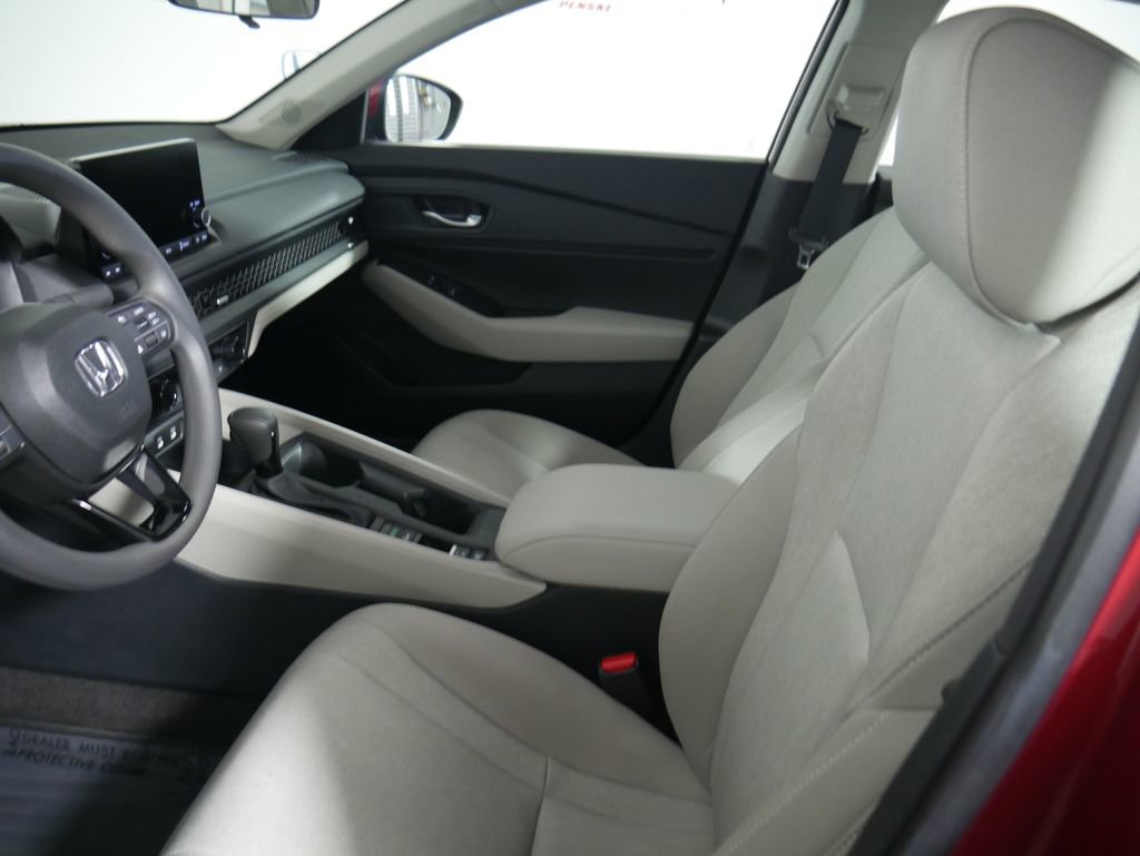 Used 2024 Honda Accord EX image 14