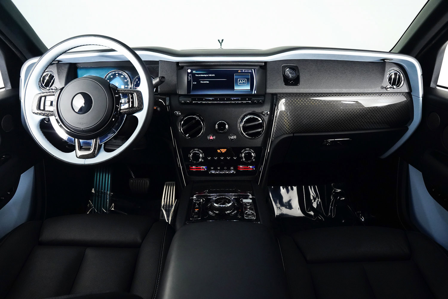 Used 2024 Rolls-Royce Cullinan Black Badge image 58