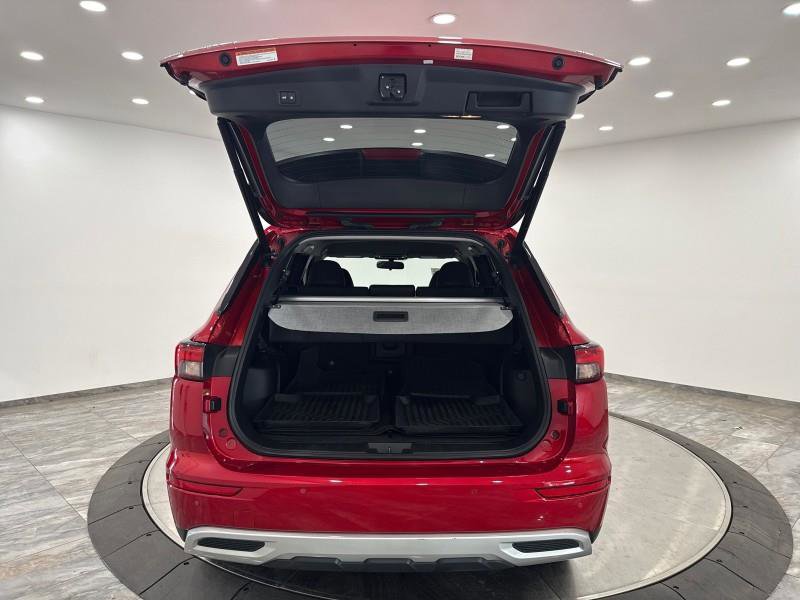 Used 2024 Mitsubishi Outlander SE image 63