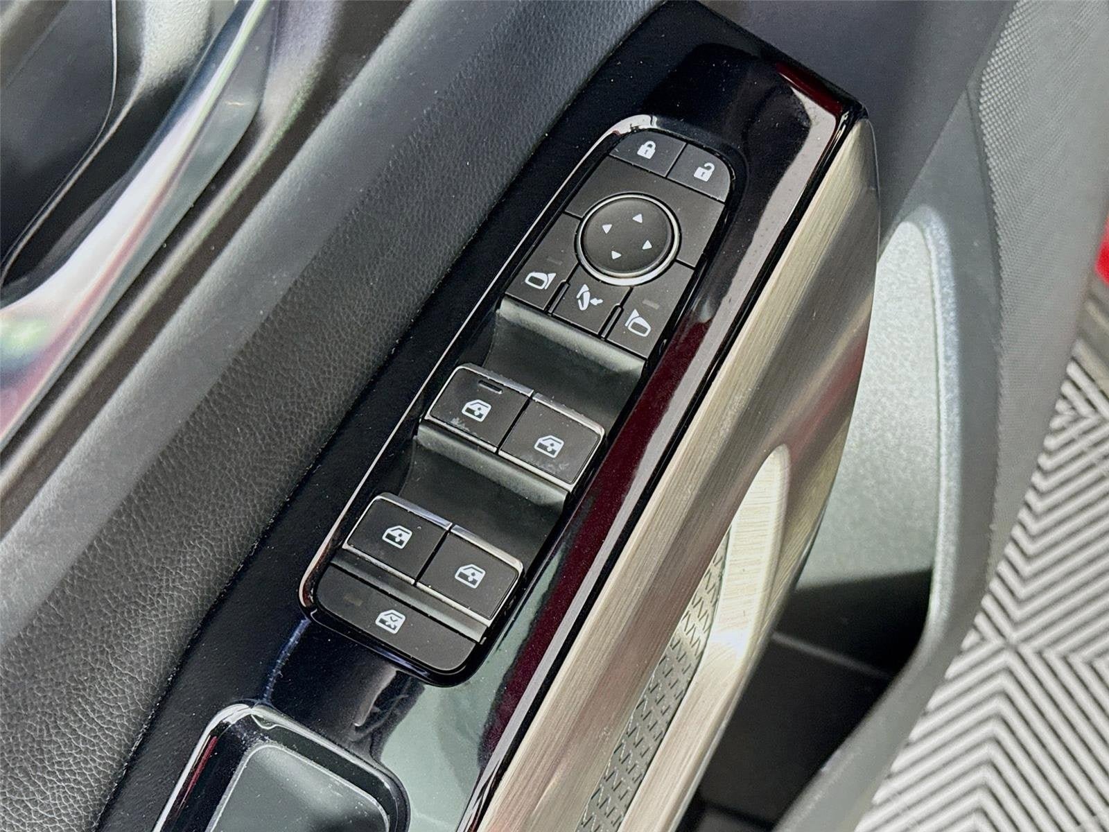Certified 2023 Nissan Pathfinder Platinum AWD/4WD image 20