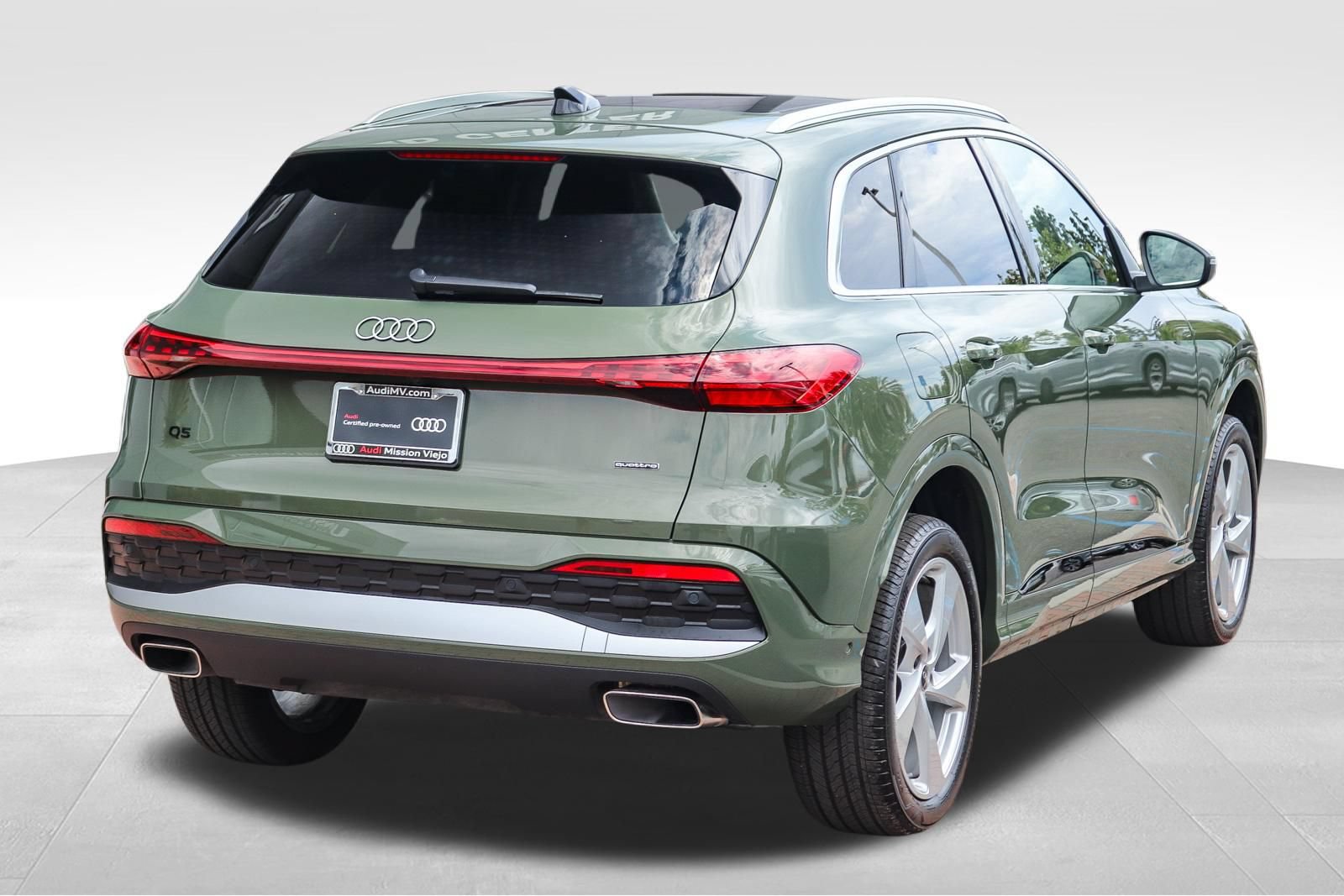 Certified 2025 Audi Q5 Premium w/ Premium Plus AWD/4WD image 8