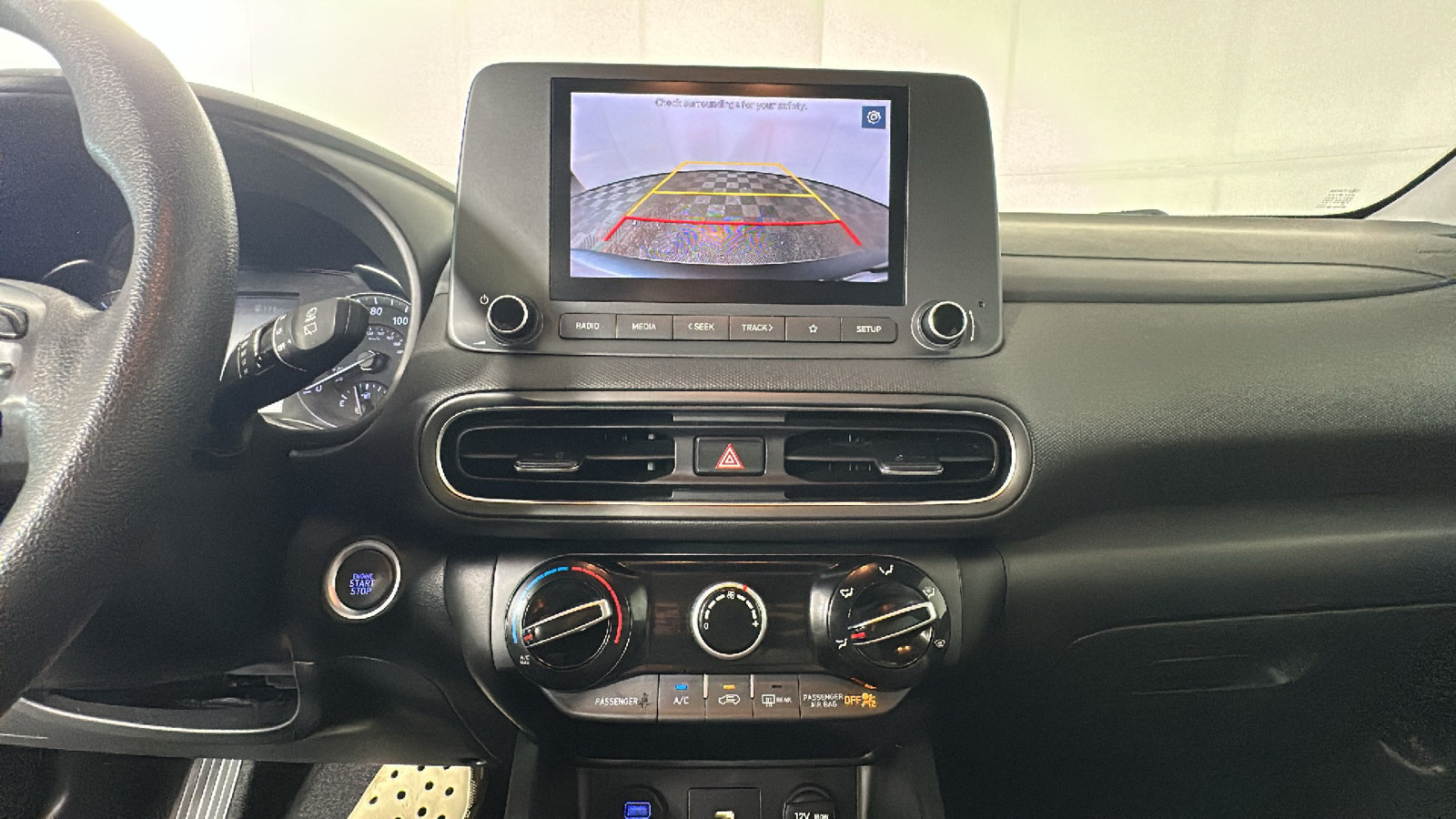 Used 2023 Hyundai Kona SEL w/ Cargo Package AWD/4WD image 27