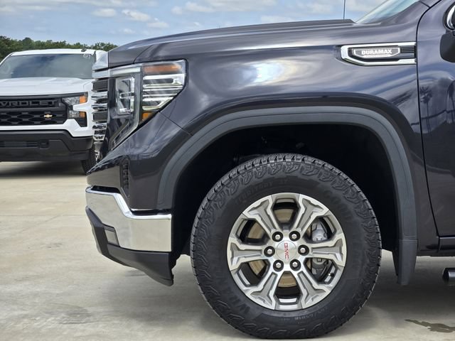 Used 2024 GMC Sierra 1500 SLT w/ SLT Convenience Package AWD/4WD image 10