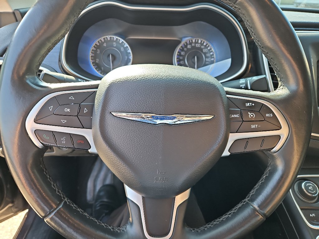 Used 2015 Chrysler 200 C FWD image 10