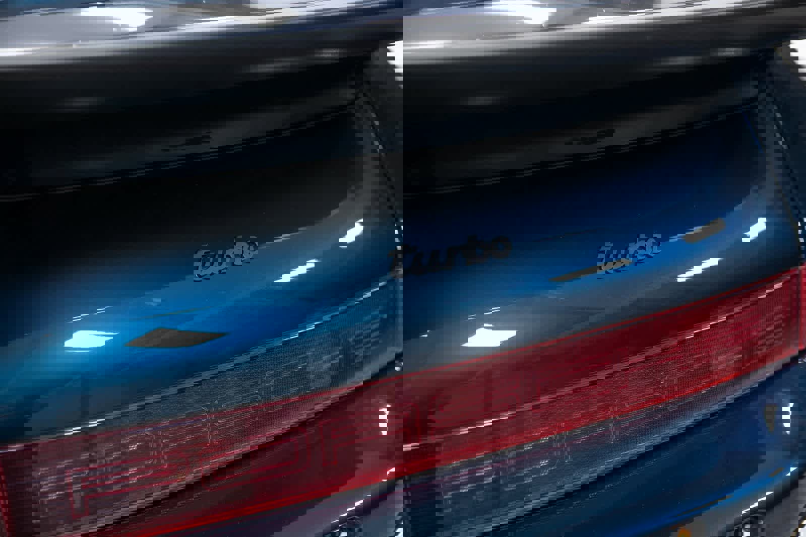 Used 1992 Porsche 911 Turbo image 32