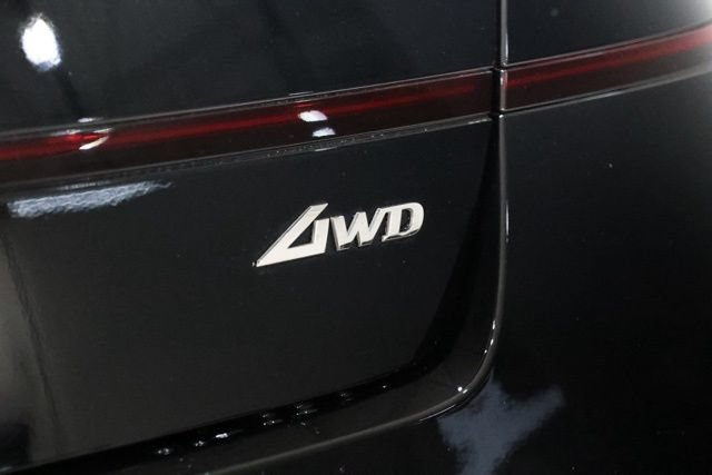 Used 2024 Genesis G90 3.5T AWD/4WD image 13
