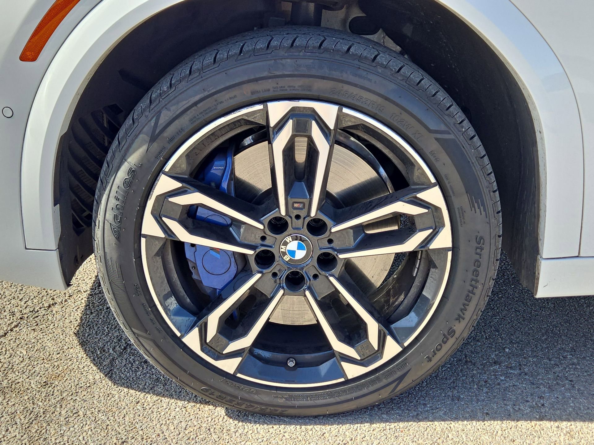 Used 2026 BMW X2 xDrive28i AWD/4WD image 11