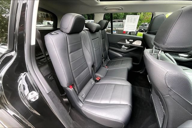 Used 2026 Mercedes-Benz GLS 450 4MATIC image 16