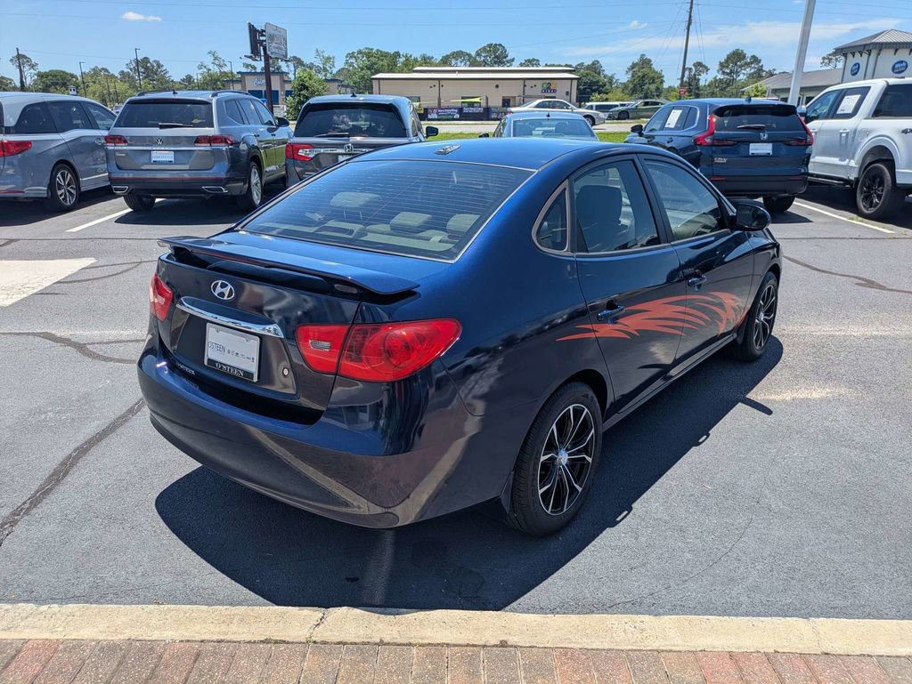 Used 2010 Hyundai Elantra GLS FWD image 5