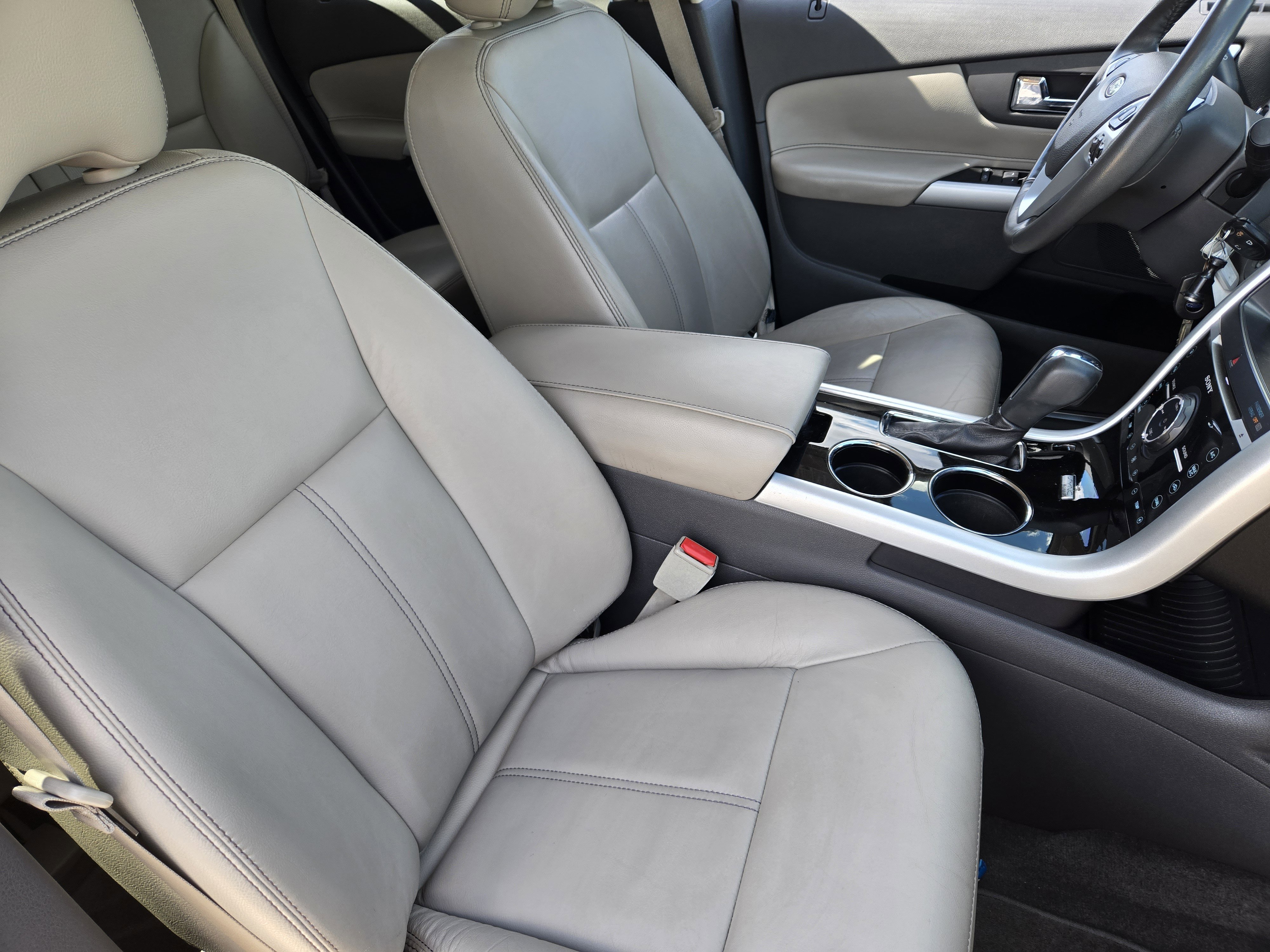 Used 2012 Ford Edge Limited image 15