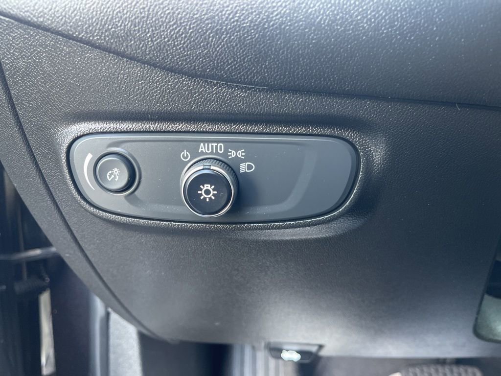 Used 2022 Chevrolet Equinox LT image 33