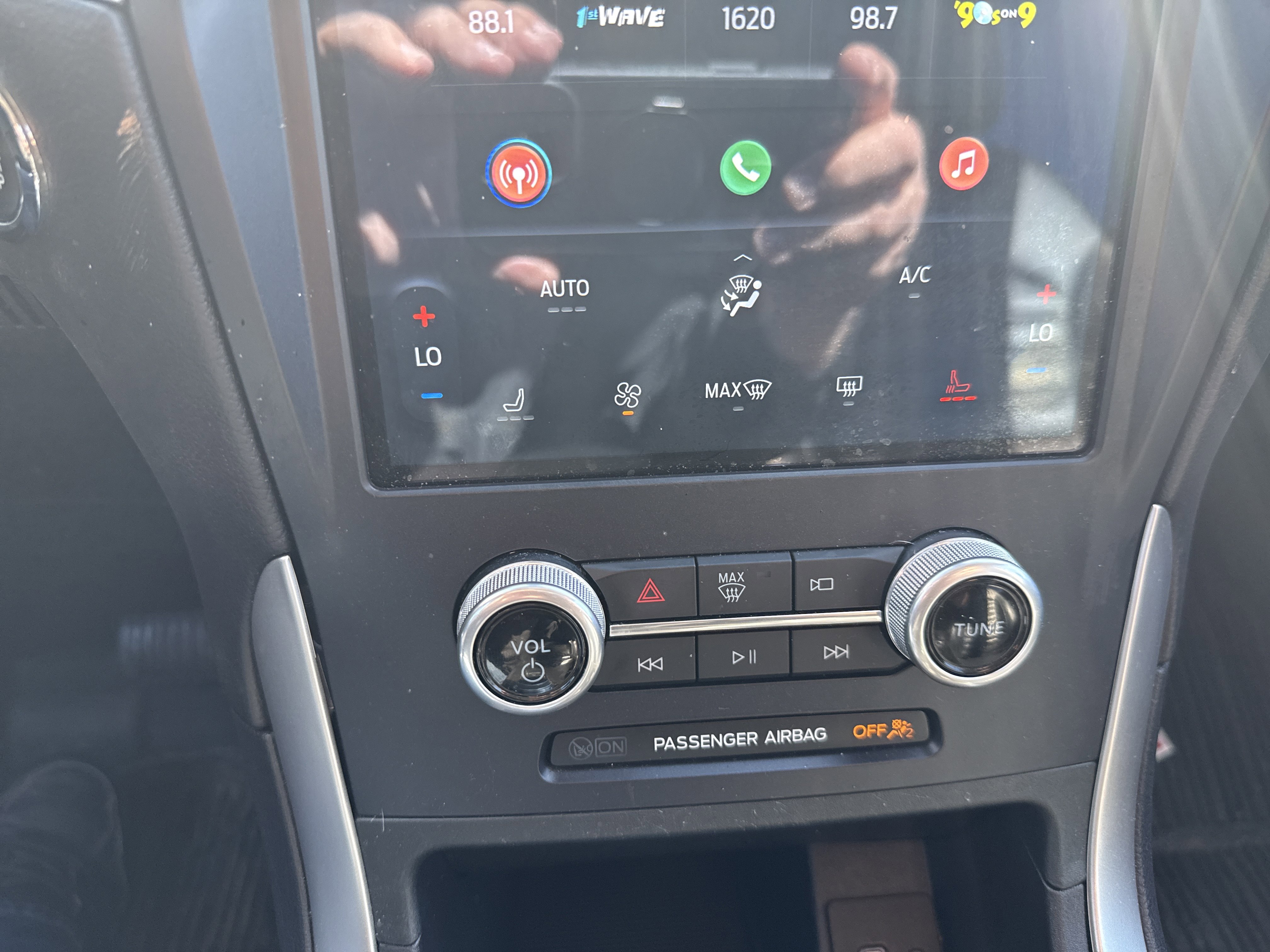 Used 2023 Ford Edge SEL image 25