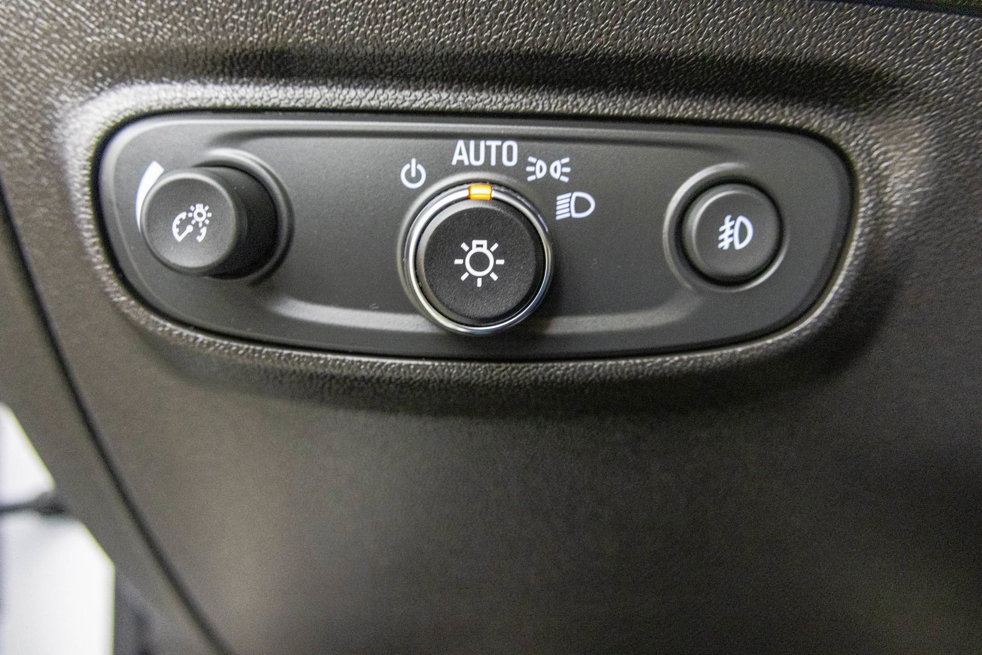 Used 2024 Chevrolet Equinox Premier image 37