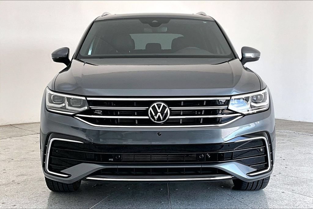 Used 2022 Volkswagen Tiguan SEL R-Line AWD/4WD image 3