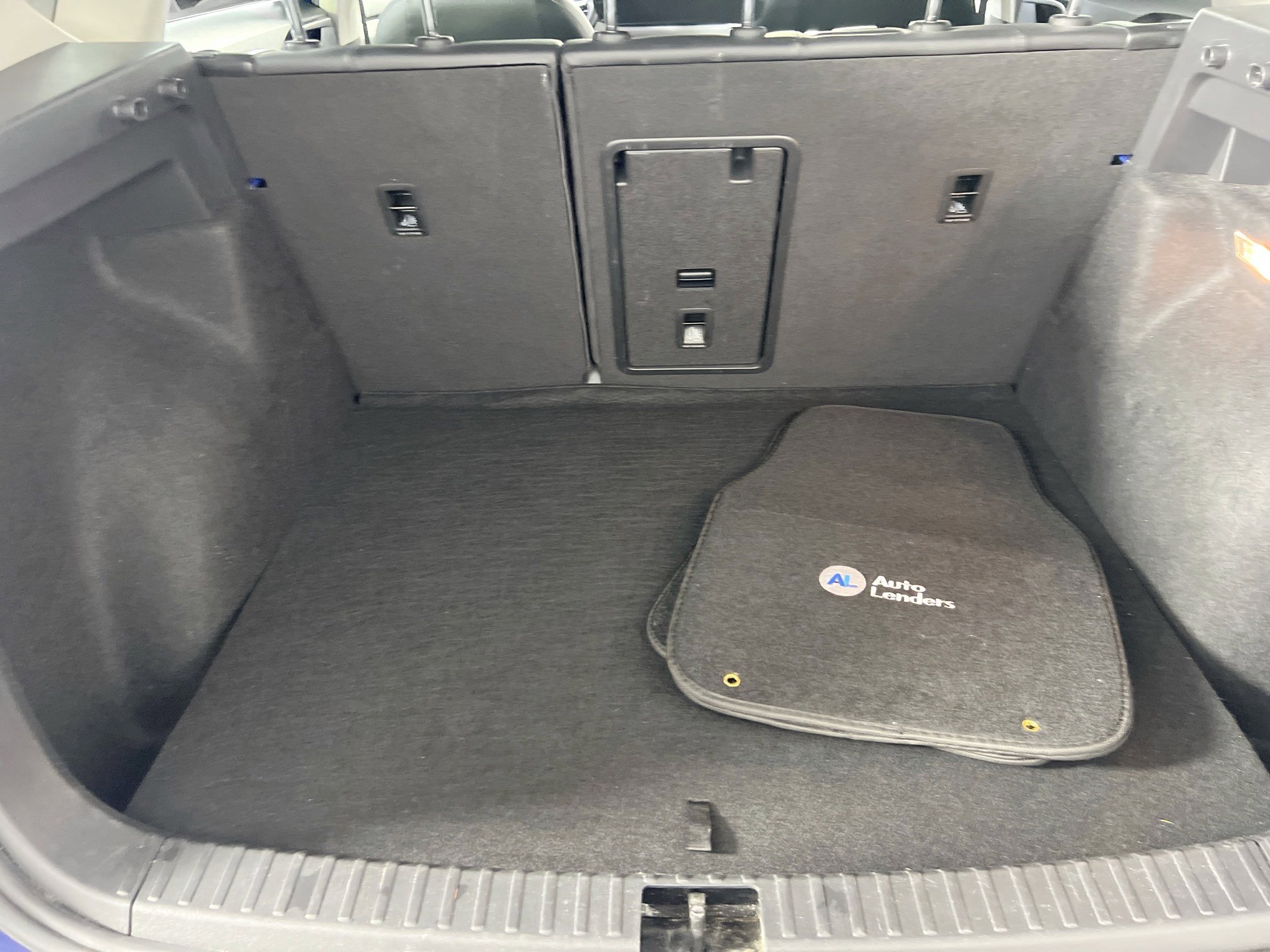 Used 2022 Volkswagen Taos SE image 25